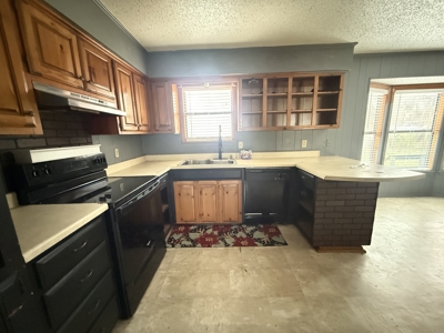 Mt. Pleasant - Titus County - East Texas 3BR-2BA Home on 1+ Acres - image 5