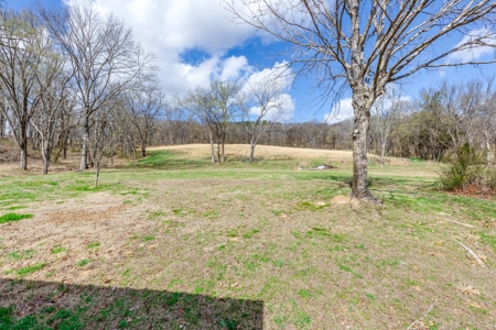 Country Home for Sale in Maury County, Tennessee - image 30
