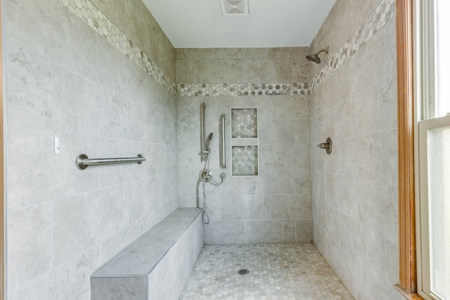 Country Home for Sale in Maury County, Tennessee - image 16