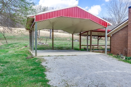 Country Home for Sale in Maury County, Tennessee - image 32