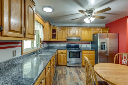 Country Home for Sale in Maury County, Tennessee - image 8