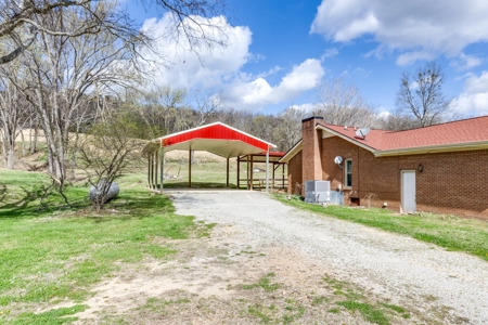 Country Home for Sale in Maury County, Tennessee - image 30