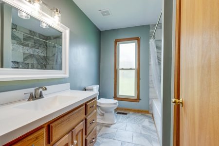 Country Home for Sale in Maury County, Tennessee - image 21