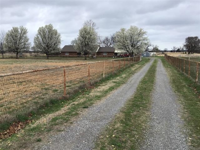 NE Oklahoma Country Home on Acreage For Sale - image 11