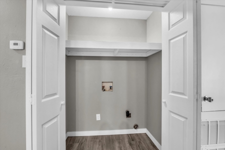 Freshly Renovated Home: 308 S Herman St. Mexia, Texas - image 13