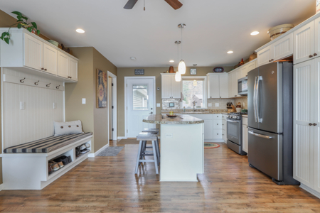 Twin Lake Waterfront Home for Sale in Waupaca, Wisconsin - image 10