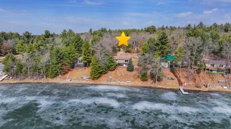 Twin Lake Waterfront Home for Sale in Waupaca, Wisconsin - image 39