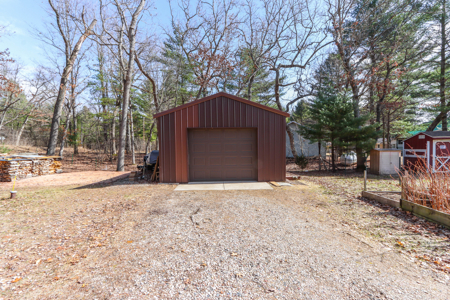 Twin Lake Waterfront Home for Sale in Waupaca, Wisconsin - image 29