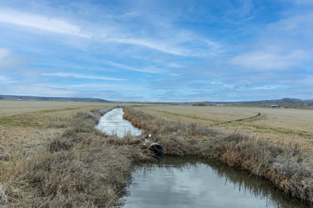 Eastern Oregon Sage Hen Farms Located in Hines - image 40