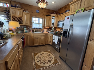 Lewisville, OH Custom Luxury Log Home with Panoramic Views - image 4
