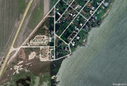 Corner Lot Near Copano Bay Boat Ramps in Bayside TX - image 17