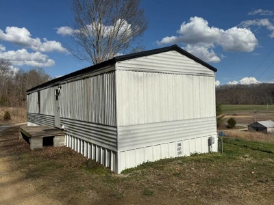 2 Renovated Manufactured Homes With Barn - Liberty, Ky - image 6