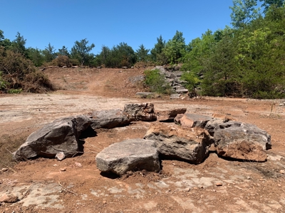 Fossil Bearing Rock Quarry in Arkansas Ozark Mountains - image 4