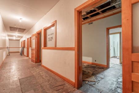 Commercial Building for Sale in Downtown Clinton Oklahoma - image 34