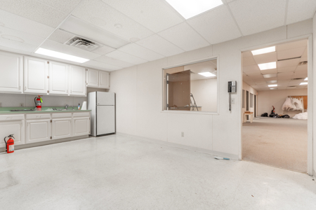 Commercial Building for Sale in Downtown Clinton Oklahoma - image 28