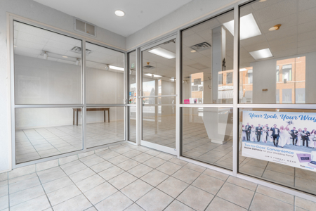 Commercial Building for Sale in Downtown Clinton Oklahoma - image 5