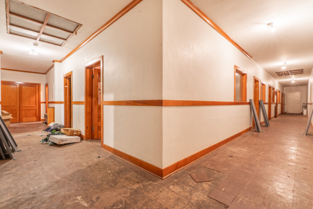 Commercial Building for Sale in Downtown Clinton Oklahoma - image 33