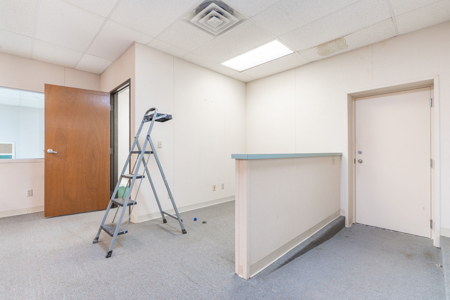 Commercial Building for Sale in Downtown Clinton Oklahoma - image 24