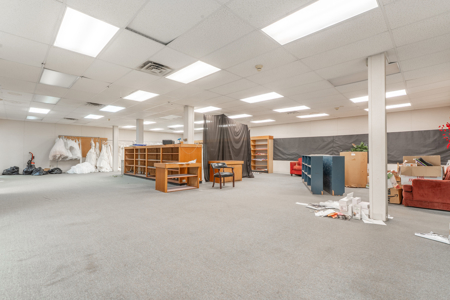 Commercial Building for Sale in Downtown Clinton Oklahoma - image 21