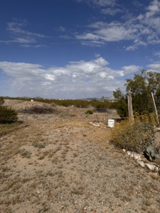 Unique Off-Grid survivalist home on 10 Acres in Salome, Arizona - image 29