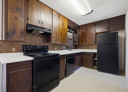 Lake Area Investment Opportunity | Hilltop Views + Workshop - image 16