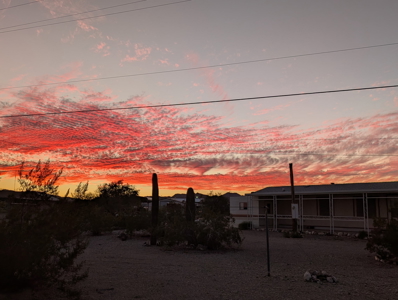 Quartzsite Gem: Two Homes, RV Hookups & Garage on 1/2 Acre - image 39
