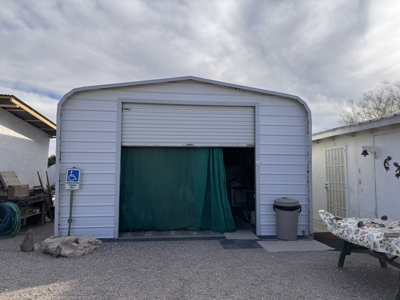 Quartzsite Gem: Two Homes, RV Hookups & Garage on 1/2 Acre - image 22