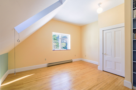 Rare 13-acre Bangor Estate with Guest House - image 14