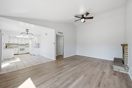 Condo for Sale in Tempe, AZ near Arizona State University - image 8