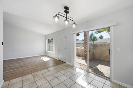 Condo for Sale in Tempe, AZ near Arizona State University - image 25