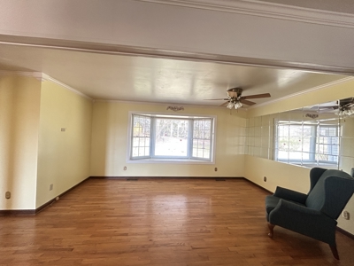 Large Country Home Ash Flat AR for Sale - image 22