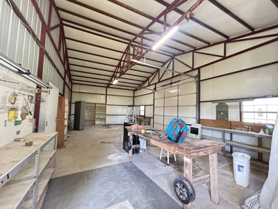 Large Country Home Ash Flat AR for Sale - image 41