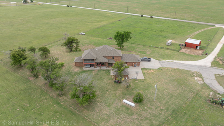 Luxury Country Home on 5.71 acres mol - image 50