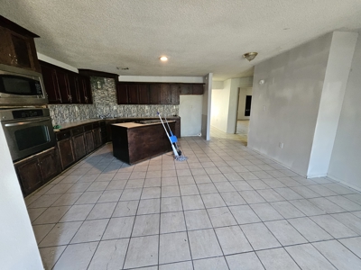 Country Home on 5 acres/Investment Oppurtunity - image 32