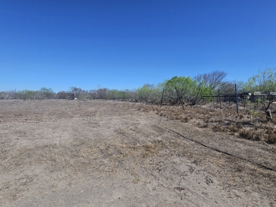 Country Home on 5 acres/Investment Oppurtunity - image 18