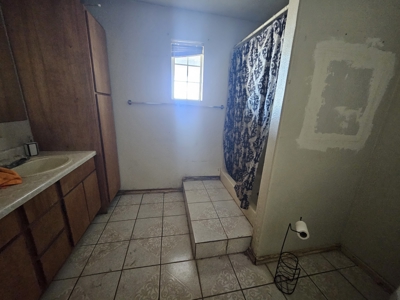 Country Home on 5 acres/Investment Oppurtunity - image 30