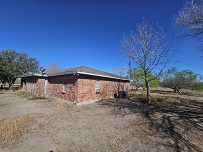 Country Home on 5 acres/Investment Oppurtunity - image 6