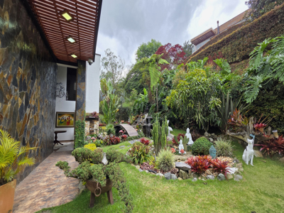 Country House for Sale in Medellín, Antioquia Colombia - image 1