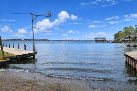 Build Your Dream Home on the Golf Course with Lake Houston access - image 4