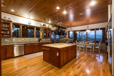 Custom-Built Luxury Home for Sale in Las Cruces, NM - image 10