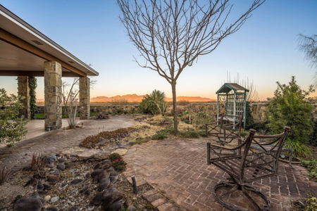 Custom-Built Luxury Home for Sale in Las Cruces, NM - image 46