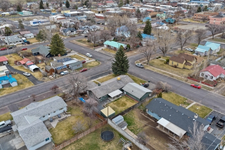 Eastern Oregon Four Bedroom Home Located on the Hill in Burns - image 44