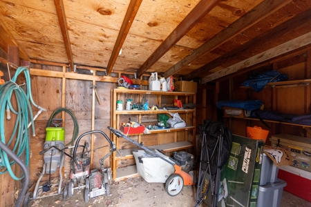 Eastern Oregon Four Bedroom Home Located on the Hill in Burns - image 35