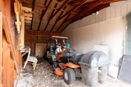 Eastern Oregon Four Bedroom Home Located on the Hill in Burns - image 6