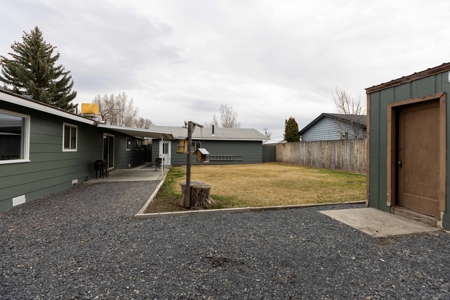 Eastern Oregon Four Bedroom Home Located on the Hill in Burns - image 36