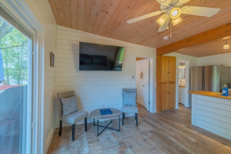 Two Claytor Lakefront Homes for Sale in Hiwassee VA! - image 42