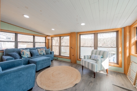 Two Claytor Lakefront Homes for Sale in Hiwassee VA! - image 15