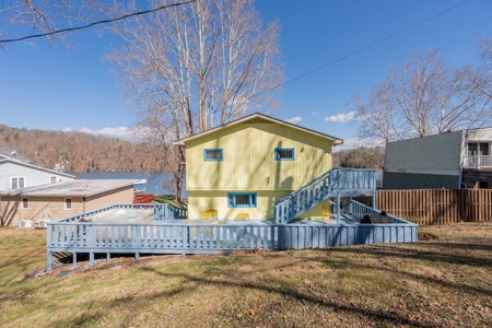 Two Claytor Lakefront Homes for Sale in Hiwassee VA! - image 27
