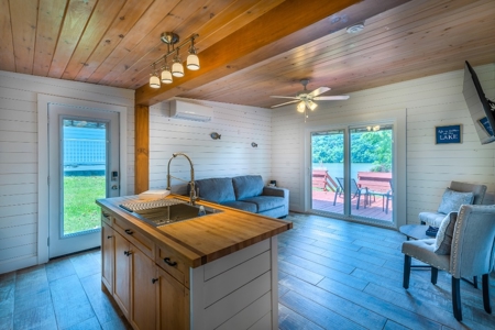 Two Claytor Lakefront Homes for Sale in Hiwassee VA! - image 39