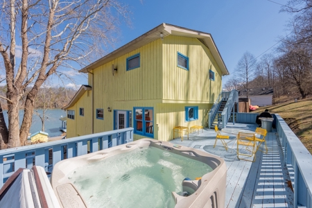 Two Claytor Lakefront Homes for Sale in Hiwassee VA! - image 3